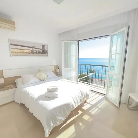 Beachfront Chalet With Pool *