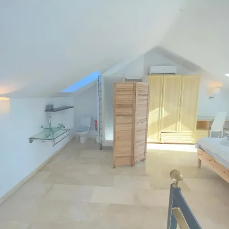 Beachfront Chalet With Pool * Бенальмадена